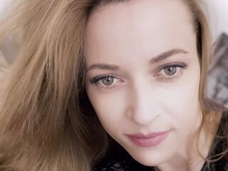 shaved pussy web cam AdelineGreen
