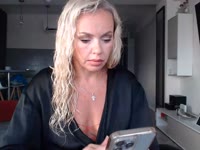 Hi! I’m a confident, elegant and mature woman who knows how to enjoy life. I believe true attraction starts with eye contact, chemistry and a genuine smile. I love close-up conversations, dancing, laughter and creating unforgettable moments. If you appreciate feminine energy, experience and meaningful connection, you’re always welcome in my room. ❤️