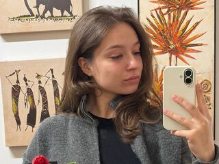 camgirl fingering pussy AnnaMariardi