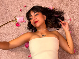 naked girl with webcam masturbating ElizabethThaylor