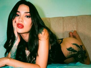 cam slut chat room EmiliaVanRose