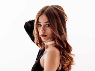 chatroom sex EmilliaFox