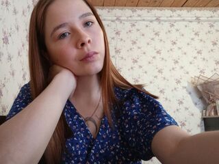 cam girl playing with vibrator IvyPearl