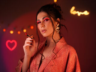 naked cam girl fingering pussy LaraAdler