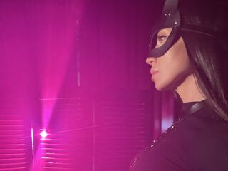 naked cam girl fingering pussy LeilaNyman