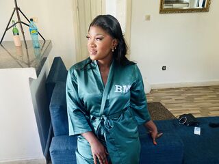 camwhore fingering pussy LisaNitti