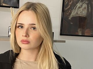 hot cam girl masturbating MarnieRhyner