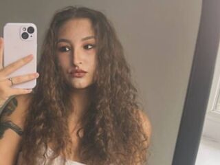 naughty camwhore NicholMikrot