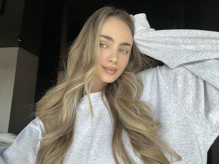 cam slut chat SaraLinton