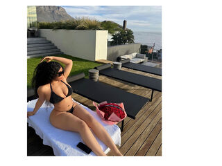 livecam video SarraJames