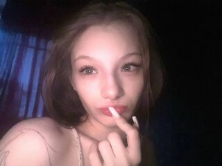 cam girl playing with vibrator YuriHuprich