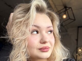 shaved pussy webcam LavernaMonnot