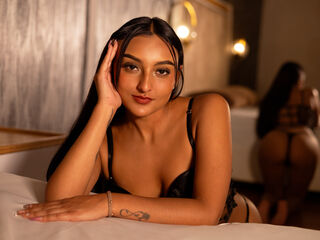 naughty camgirl MelodyBetancourt