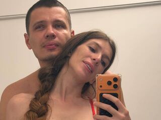 naked webcamcouple sex show MissAndKis