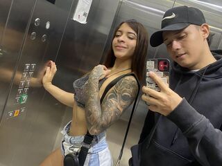 camcouple masturbating PerlaAndTito