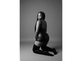 kinky girlcam BrownNina