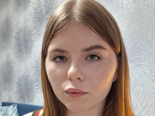 fingering girl chat AliaFerrarini