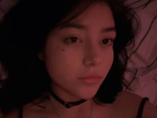 babe webcam AlisaGlow