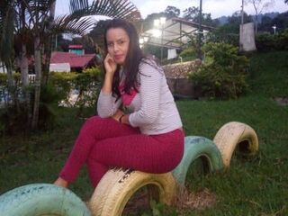 hot camhooker AmandaRuiz