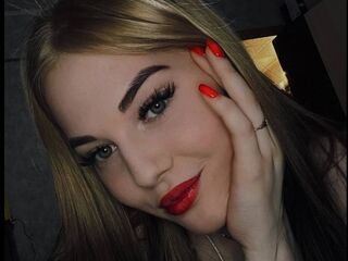 camgirl showing tits AnetaFlow