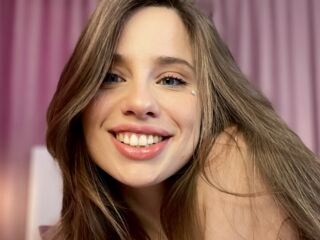 camgirl showing tits AngelineDivinne