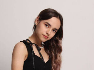 fingering webcamgirl picture AudreyCongdon