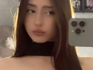 adult videochat webcam BellaJersiquins