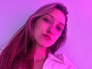 hot girl BrandieBeninati