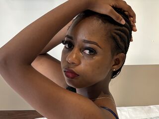 girl cam free BrianaHadid