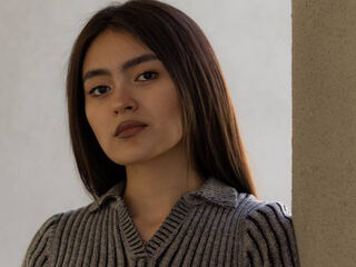 strip show CandraGraber