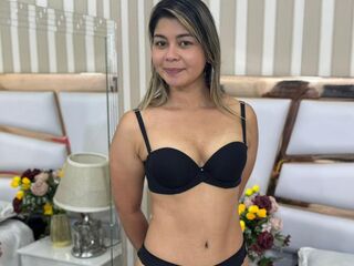 live show CarlyJoness