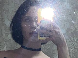 cam girl spreading pussy CarolineBlagman