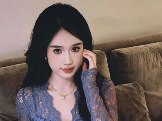 camgirl playing with vibrator CathyEiia