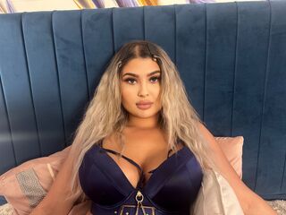 chatroom webcam photo ChloeBellamie