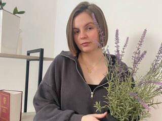 free sex cam ClaraLucas