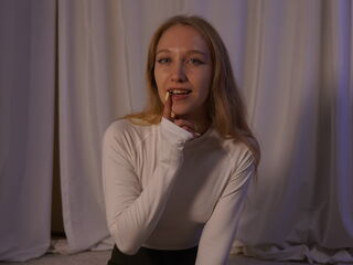 cam girl playing with sextoy CorettaDaprile