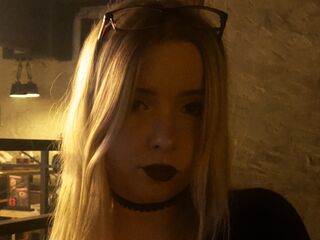 hot cam girl fingering pussy CorrinKendig