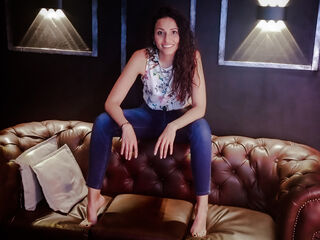 girl shaving pussy DamarisPommes