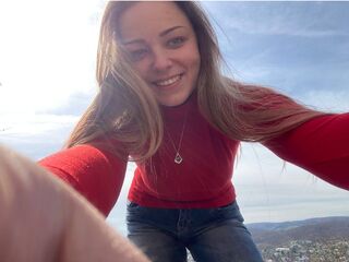 closeup cam DeeLorrie