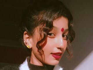 naked cam girl gallery DiaQuin