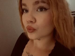 live webcam performer DorisHall