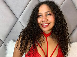 camgirl playing with vibrator DorotyRyan