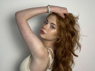 topless webcamgirl DortheyDemichiel