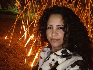 chat live cam ElaMerisan