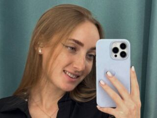 camgirl ElizabethKitchen