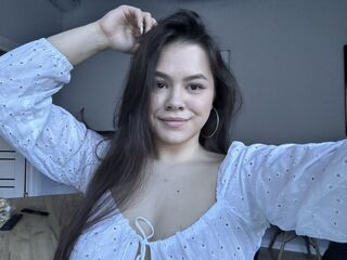 sexy webcam girl EllaMikella