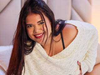 camslut topless IvoneSky