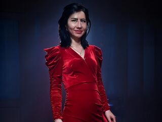 naughty camgirl fingering shaved pussy IvyOlsen