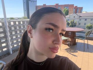 nude webcam girl pic JanieWeyhrauch