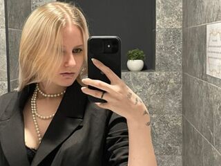 nude cam pic JenaeMcquillen